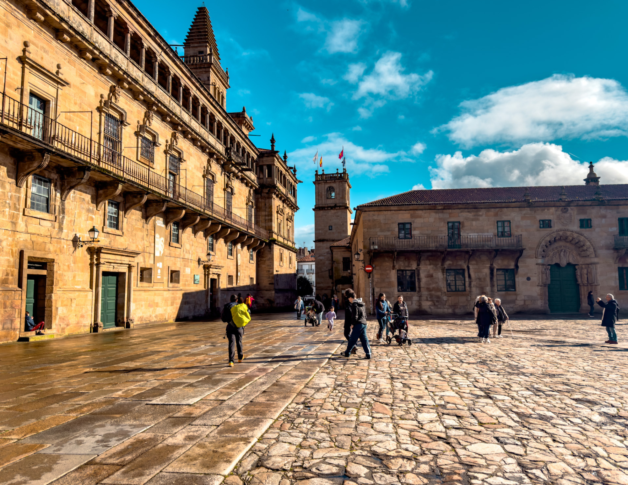 Santiago de Compostela Old Town (5).png